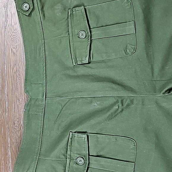 Sag Harbor Army Green Cuffed Shorts Size 16 - Picture 8 of 13